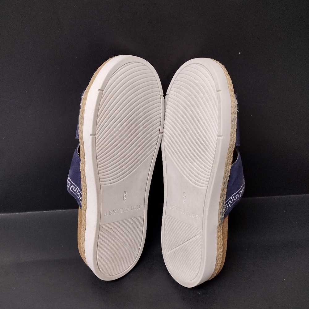 - REVITALIGN - FIONA ORTHOTIC EMBRODERED SUEDE WOMEN'S SANDALS SIZE : 9B - Picture 10 of 11